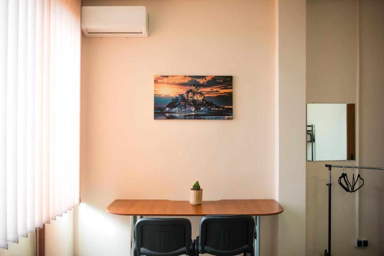 Si-Yo Hostel Uzjhorod Eksteriør bilde