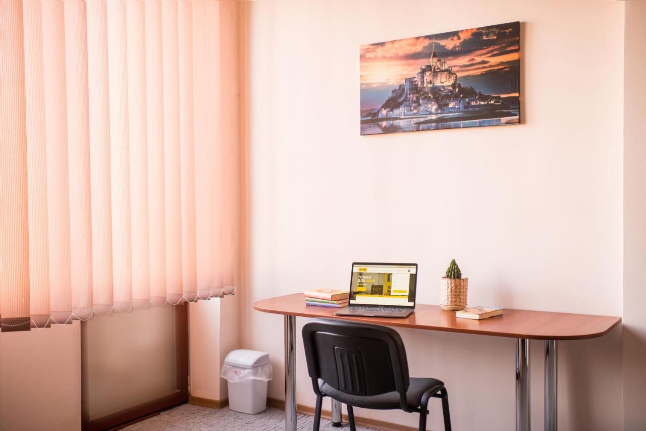Si-Yo Hostel Uzjhorod Eksteriør bilde