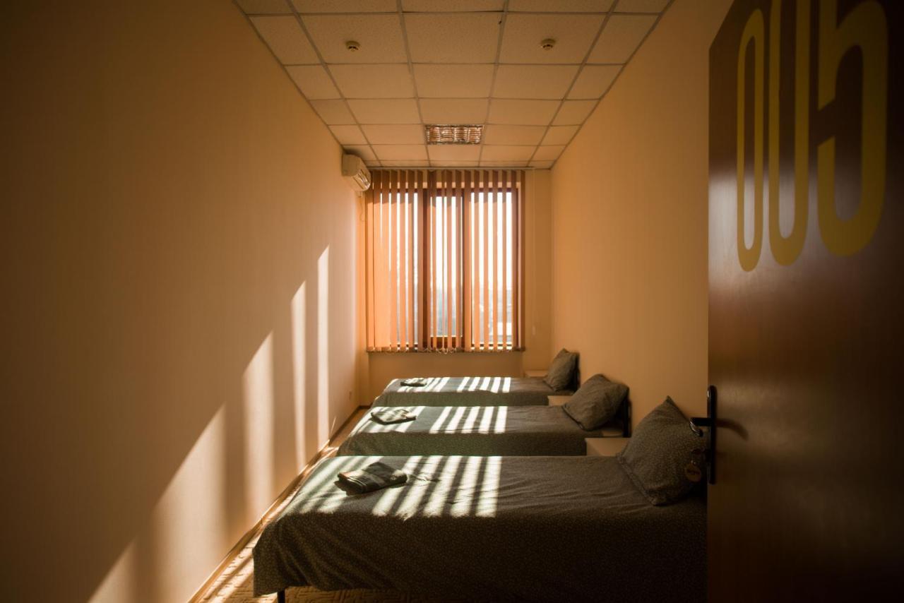 Si-Yo Hostel Uzjhorod Eksteriør bilde