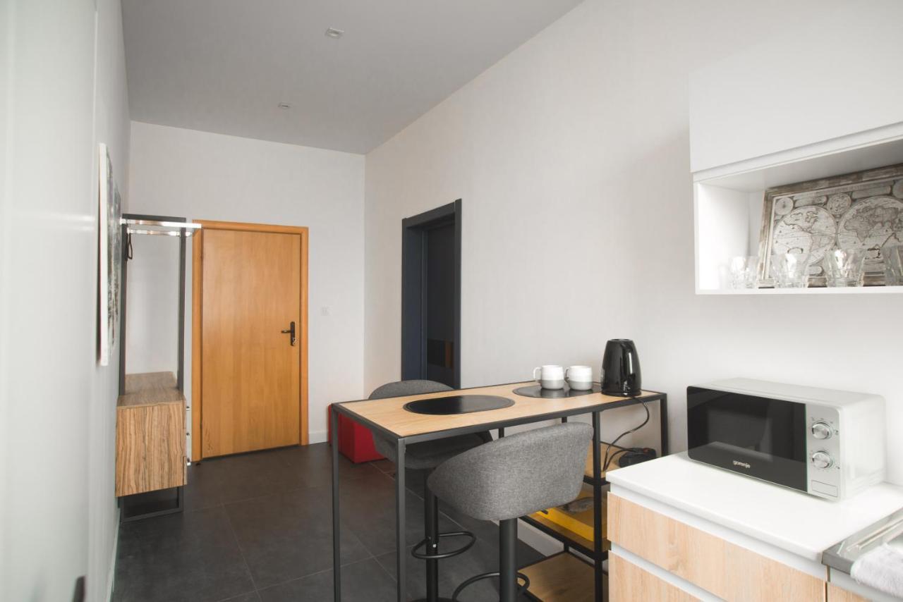 Si-Yo Hostel Uzjhorod Eksteriør bilde